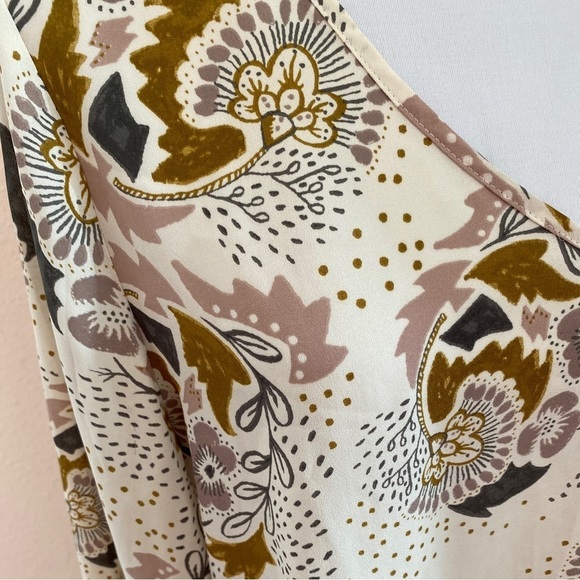 Boho Blouse w Bell Sleeves - Picture 6 of 13